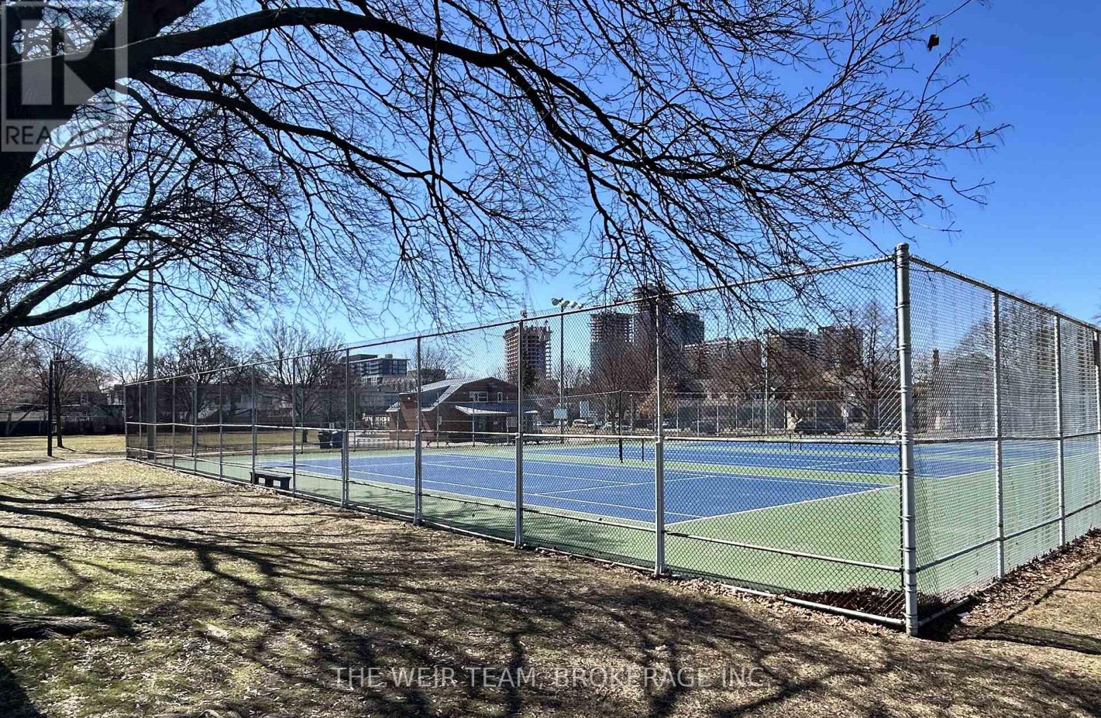 10 Eldon Avenue, Toronto, Ontario  M4C 5G1 - Photo 35 - E12926932