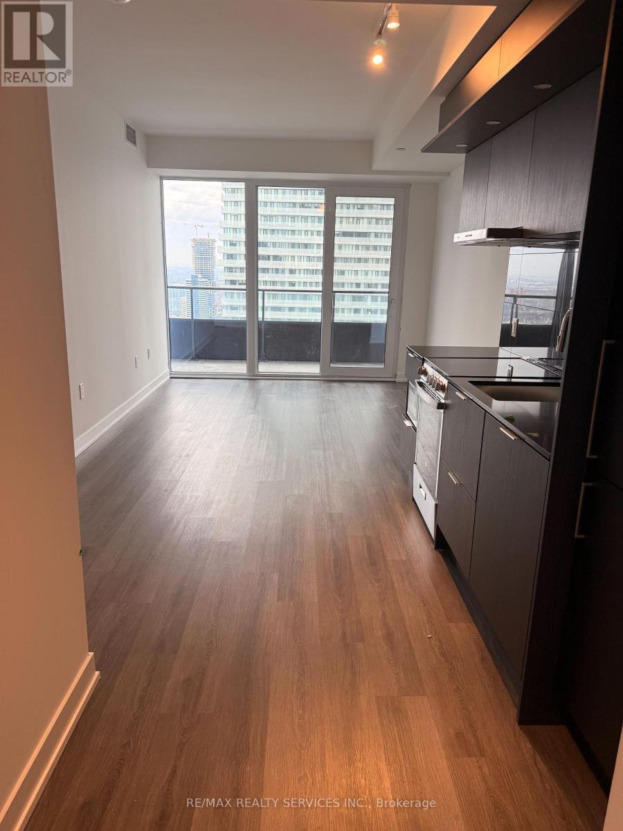 3907 - 448 Burnhamthorpe Road W, Mississauga, Ontario  L5A 3H7 - Photo 3 - W12926856