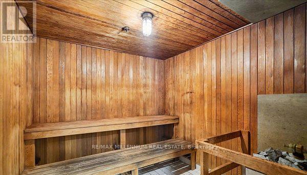 2005 - 3 Hickory Tree Road, Toronto, Ontario  M9N 3W5 - Photo 23 - W12768236