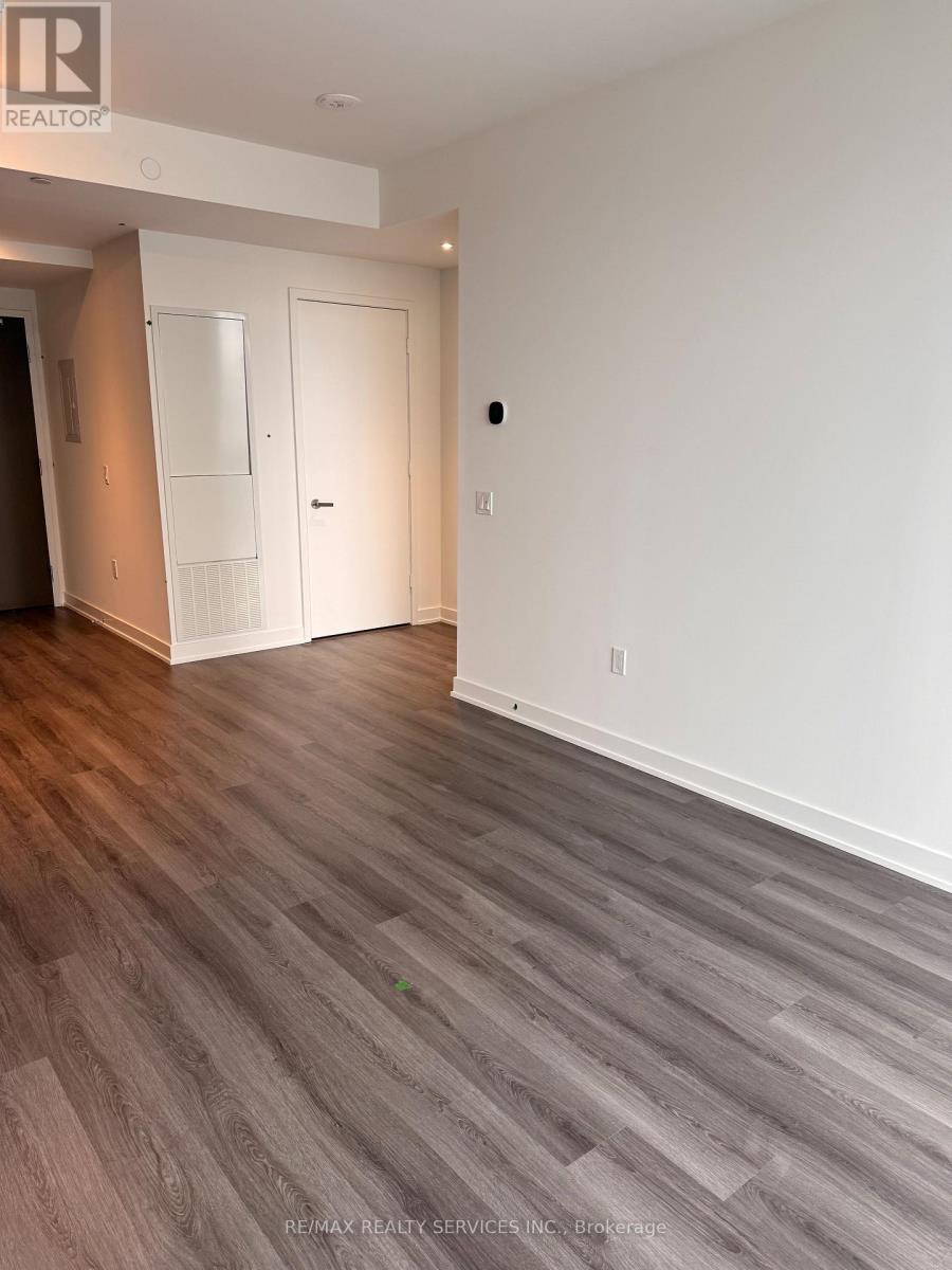 3907 - 448 Burnhamthorpe Road W, Mississauga, Ontario  L5A 3H7 - Photo 8 - W12926856