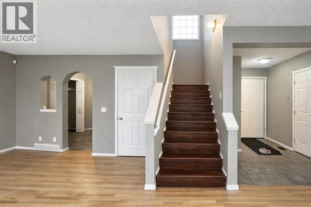 119 Country Hills Heights Nw, Calgary, Alberta  T3K 5C6 - Photo 6 - A2289989