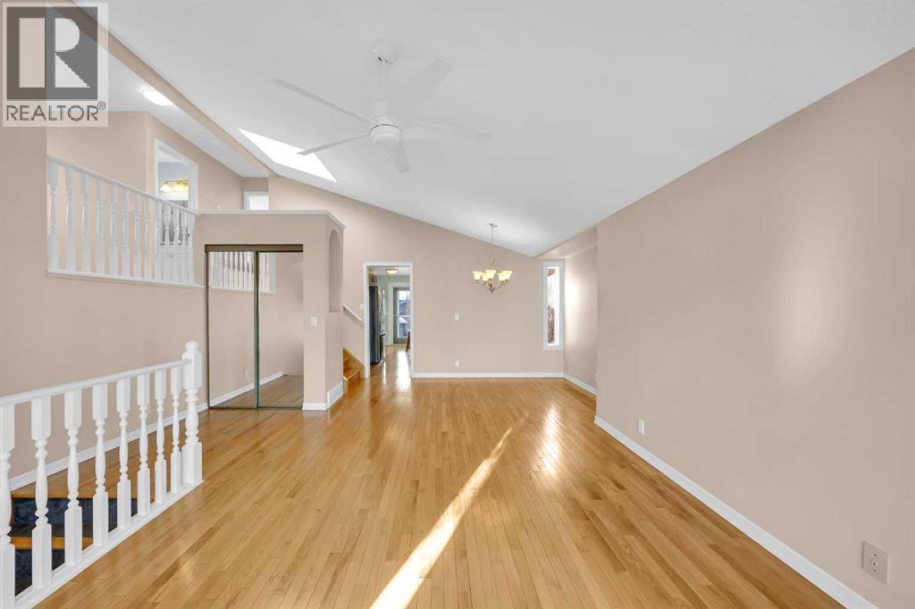 40 Cedargrove Way Sw, Calgary, Alberta  T2W 4V1 - Photo 6 - A2292650