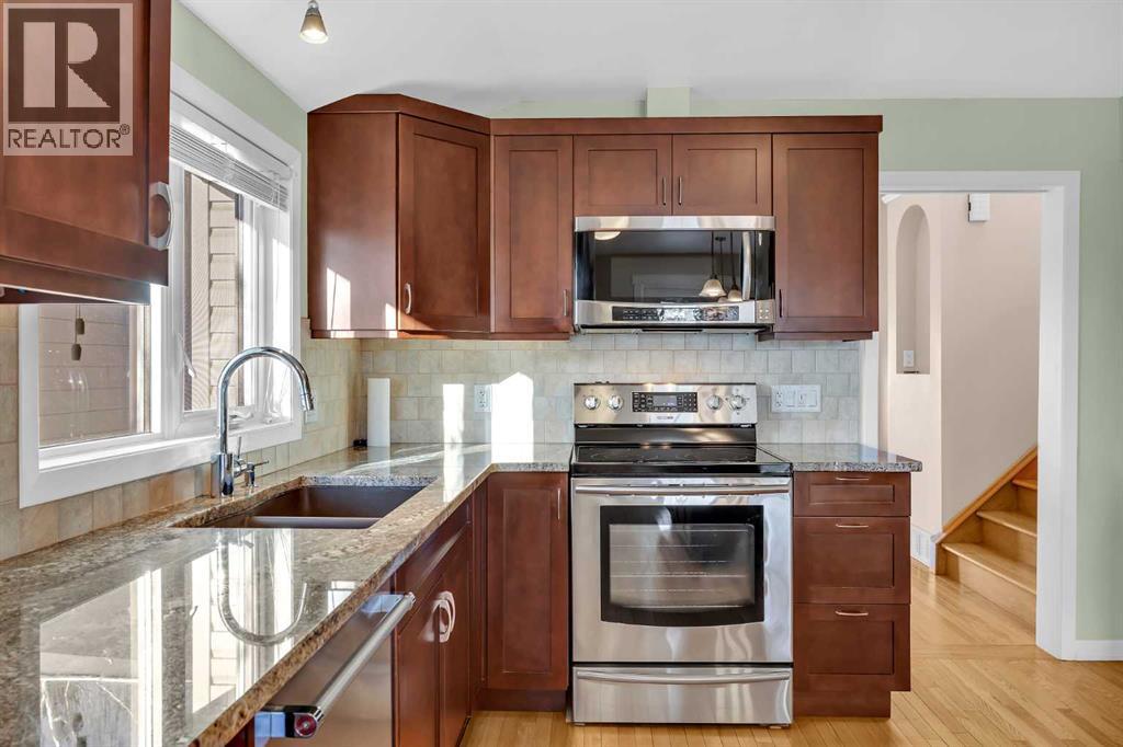 40 Cedargrove Way Sw, Calgary, Alberta  T2W 4V1 - Photo 15 - A2292650