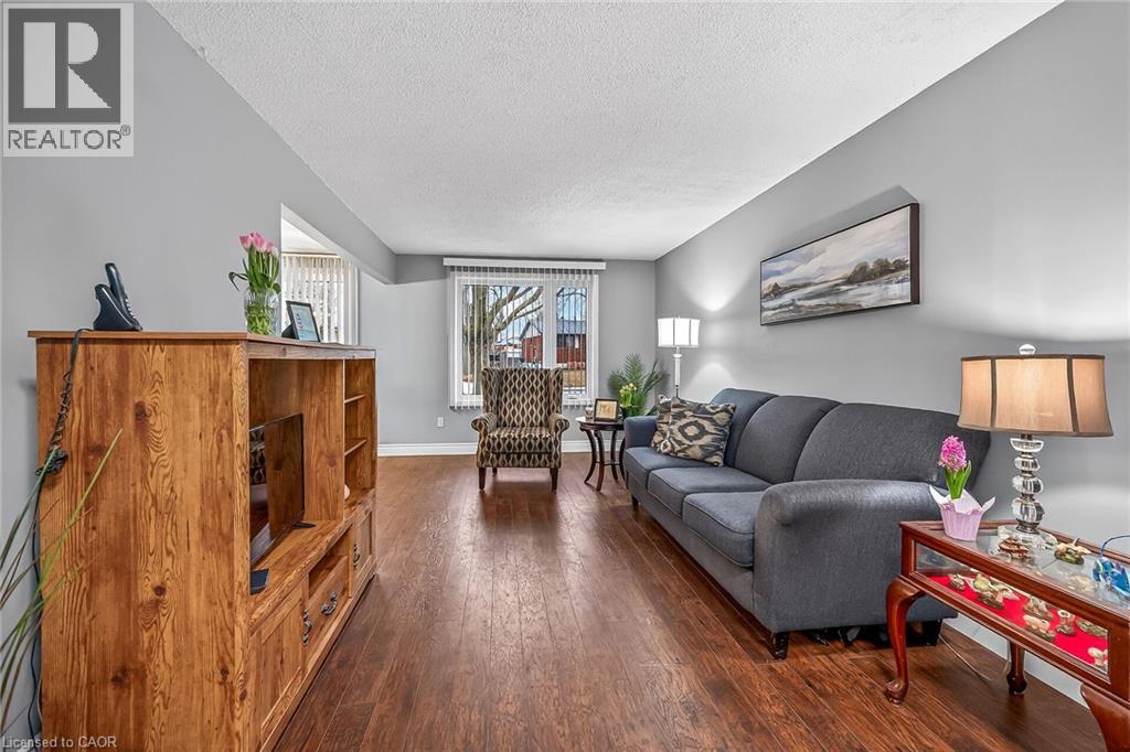 143 Cranbrook Drive, Hamilton, Ontario  L9C 4S5 - Photo 9 - 40815687