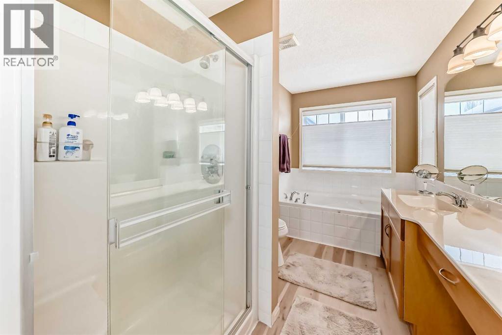 41 Kincora Drive Nw, Calgary, Alberta  T3R 1L2 - Photo 24 - A2296531