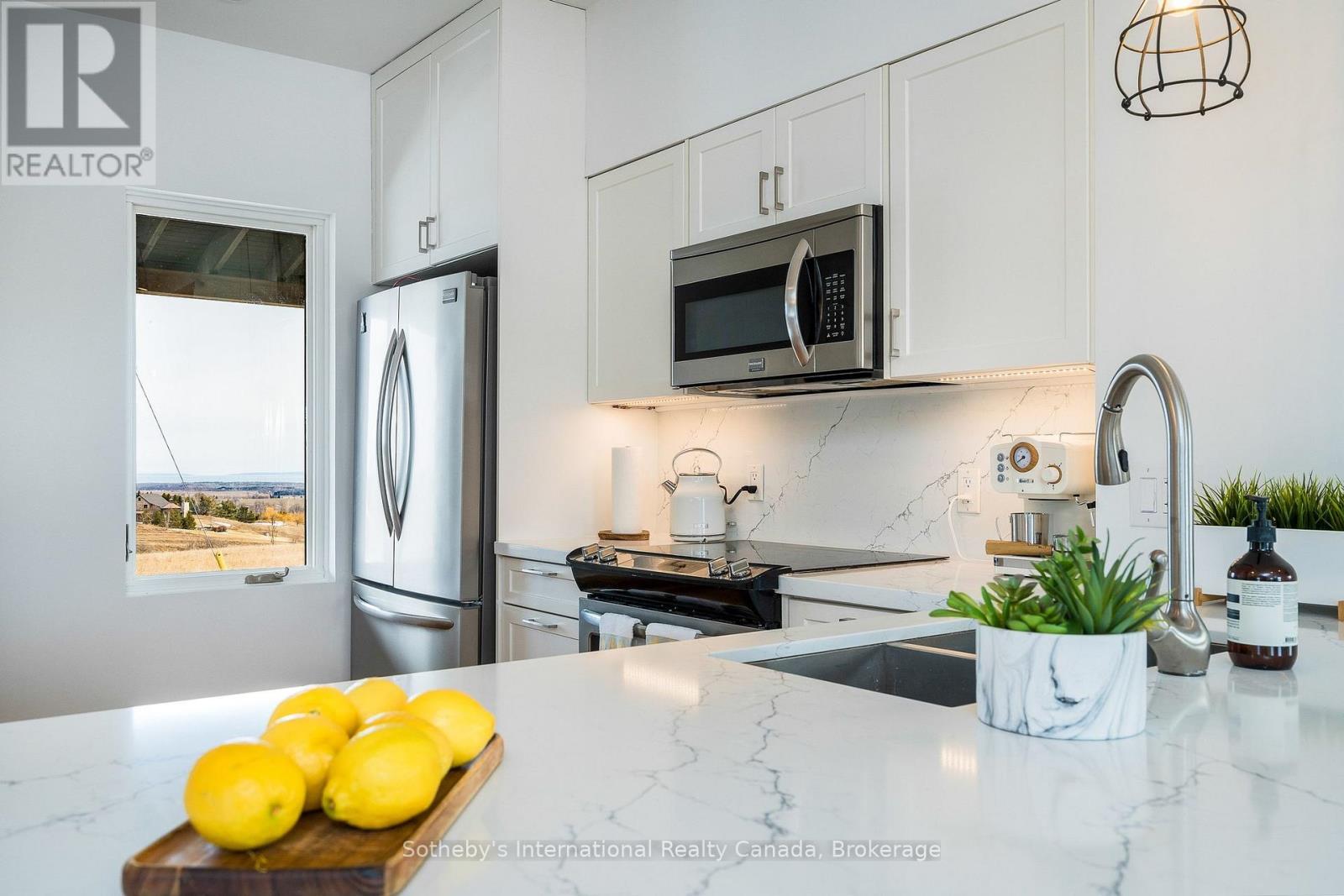 1943 Fairgrounds Road S, Clearview, Ontario L0M 1G0 - Photo 22 - S12925334