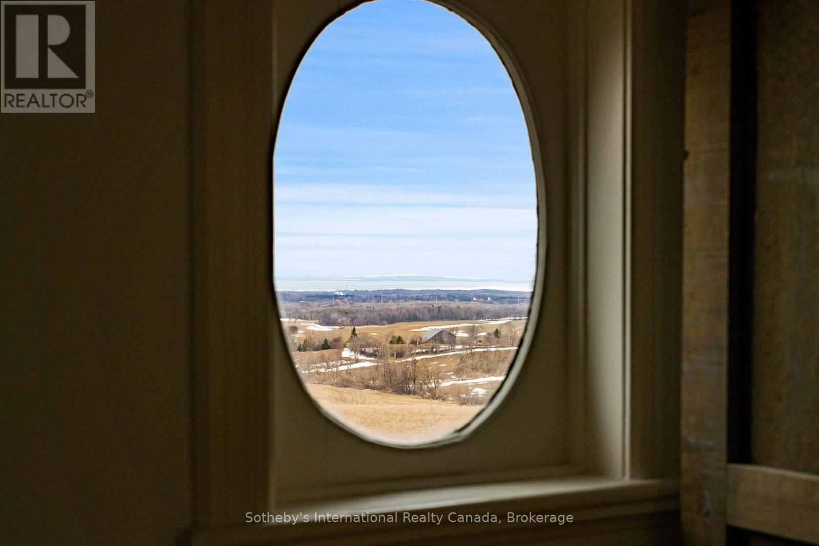 1943 Fairgrounds Road S, Clearview, Ontario L0M 1G0 - Photo 27 - S12925334