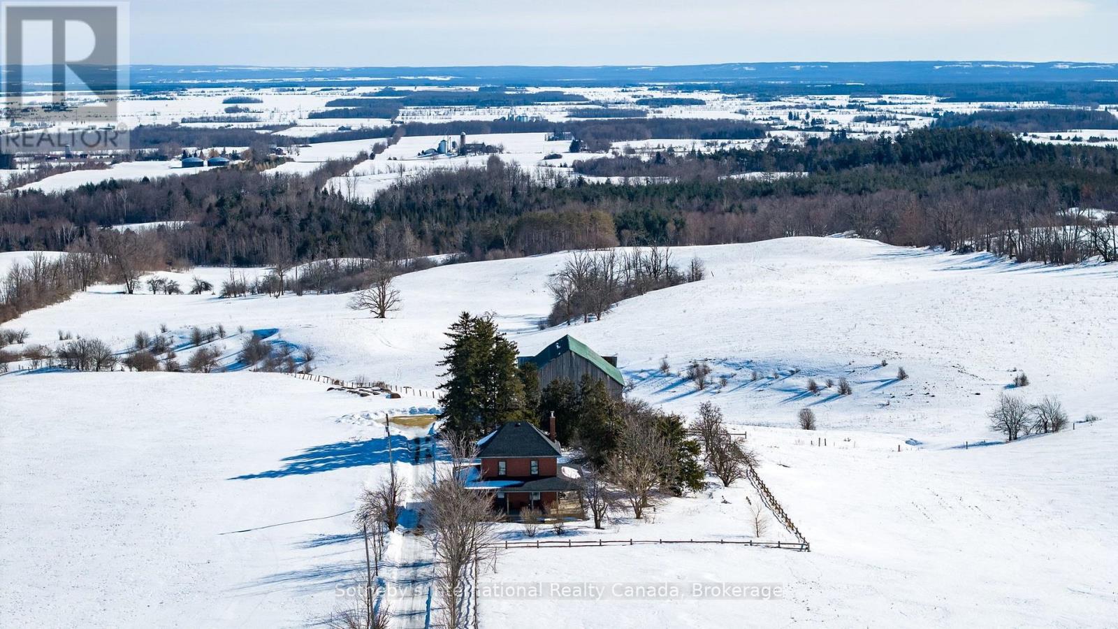 1943 Fairgrounds Road S, Clearview, Ontario L0M 1G0 - Photo 8 - S12925334