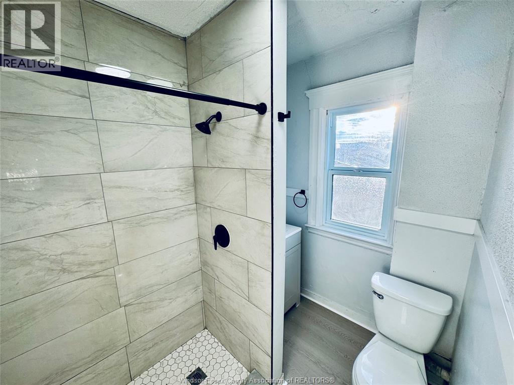 531 Langlois Unit# Main, Windsor, Ontario N9A 2G3 - Photo 34 - 26006399