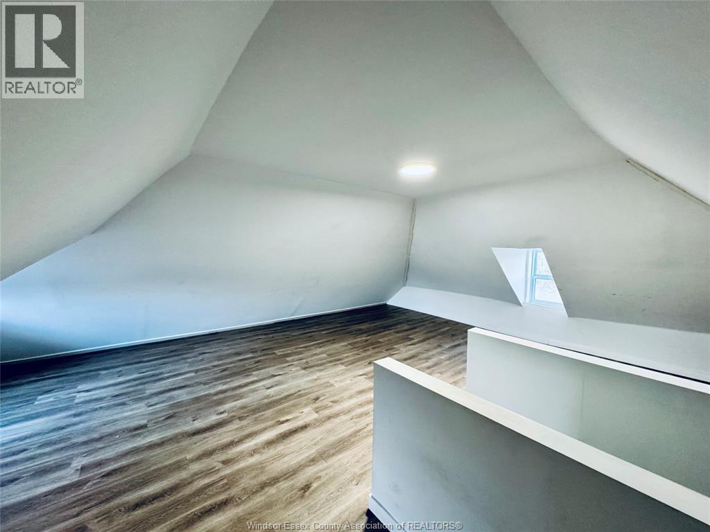 531 Langlois Unit# Main, Windsor, Ontario N9A 2G3 - Photo 39 - 26006399