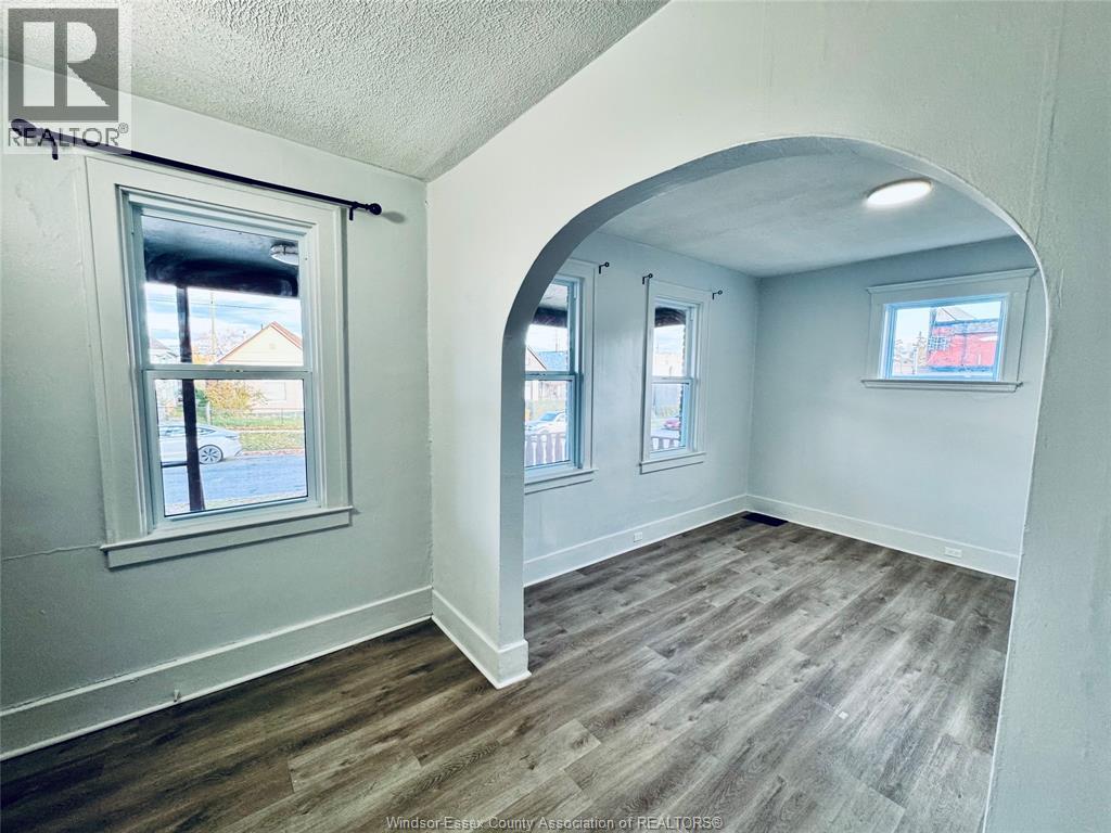 531 Langlois Unit# Main, Windsor, Ontario N9A 2G3 - Photo 6 - 26006399