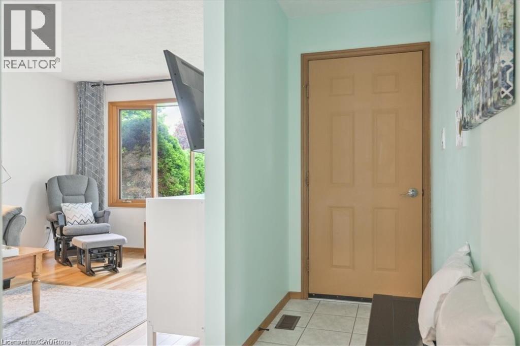 47 Claycroft Crescent Unit# Upper, Kitchener, Ontario  N2N 2R6 - Photo 5 - 40815632