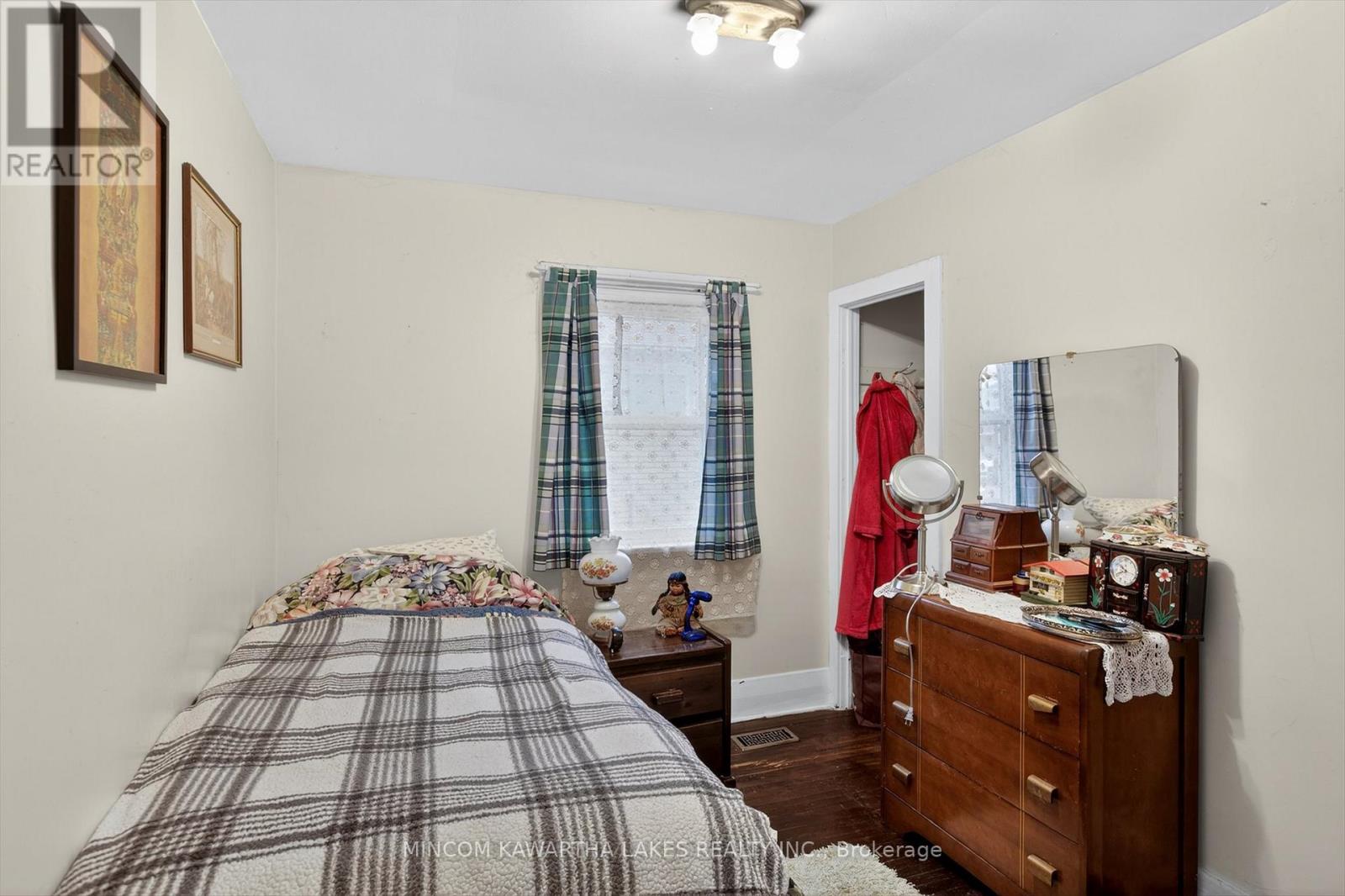 469 Edison Avenue, Peterborough, Ontario  K9J 4G4 - Photo 19 - X12929626