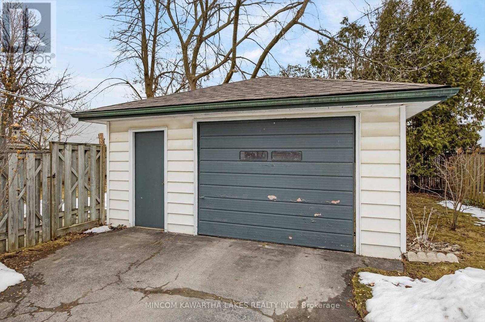 469 Edison Avenue, Peterborough, Ontario  K9J 4G4 - Photo 36 - X12929626