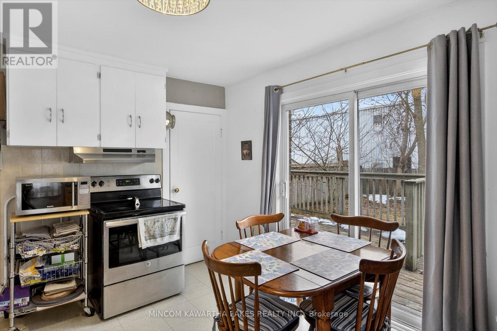 469 Edison Avenue, Peterborough, Ontario  K9J 4G4 - Photo 8 - X12929626