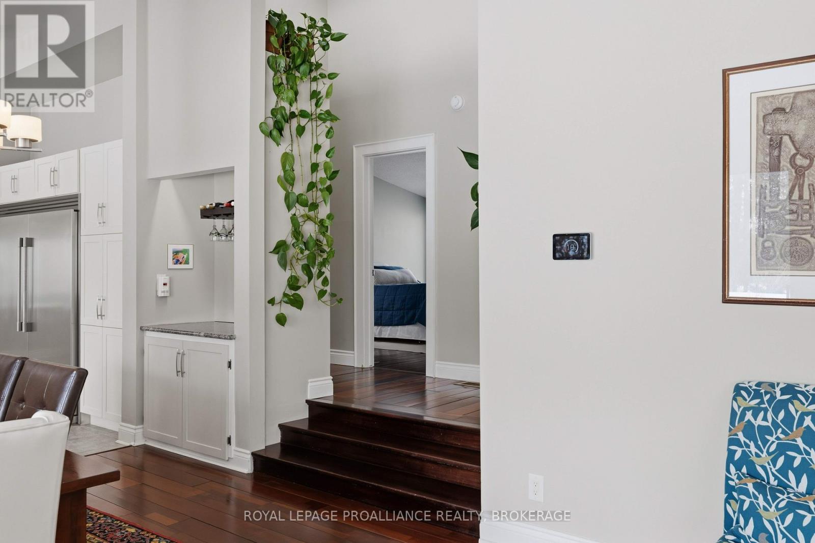 27 Riverside Drive, Kingston, Ontario  K7L 4V1 - Photo 21 - X12929684