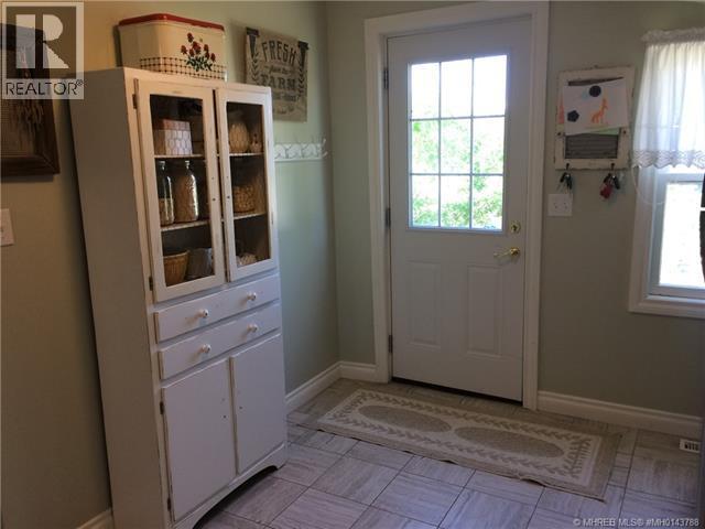 132 3 Avenue E, Empress, Alberta  T0J 1E0 - Photo 5 - A2274424