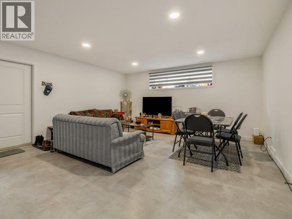 308 Uplands Boulevard N, Lethbridge, Alberta  T1H 7C7 - Photo 26 - A2296264