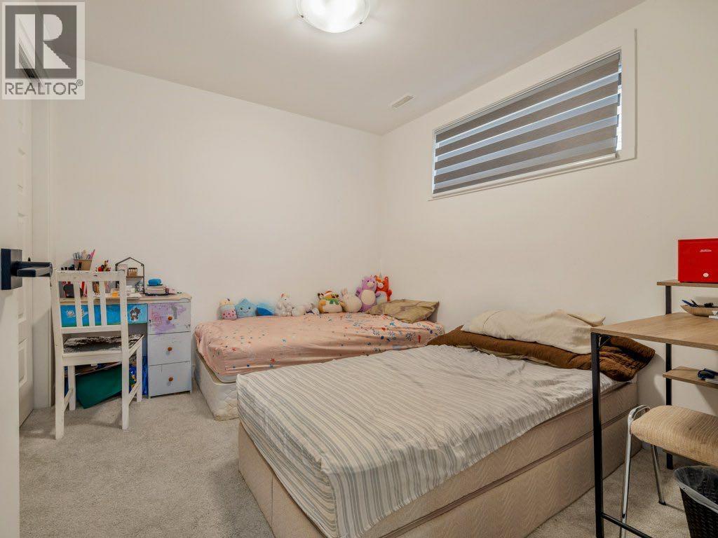 308 Uplands Boulevard N, Lethbridge, Alberta  T1H 7C7 - Photo 32 - A2296264