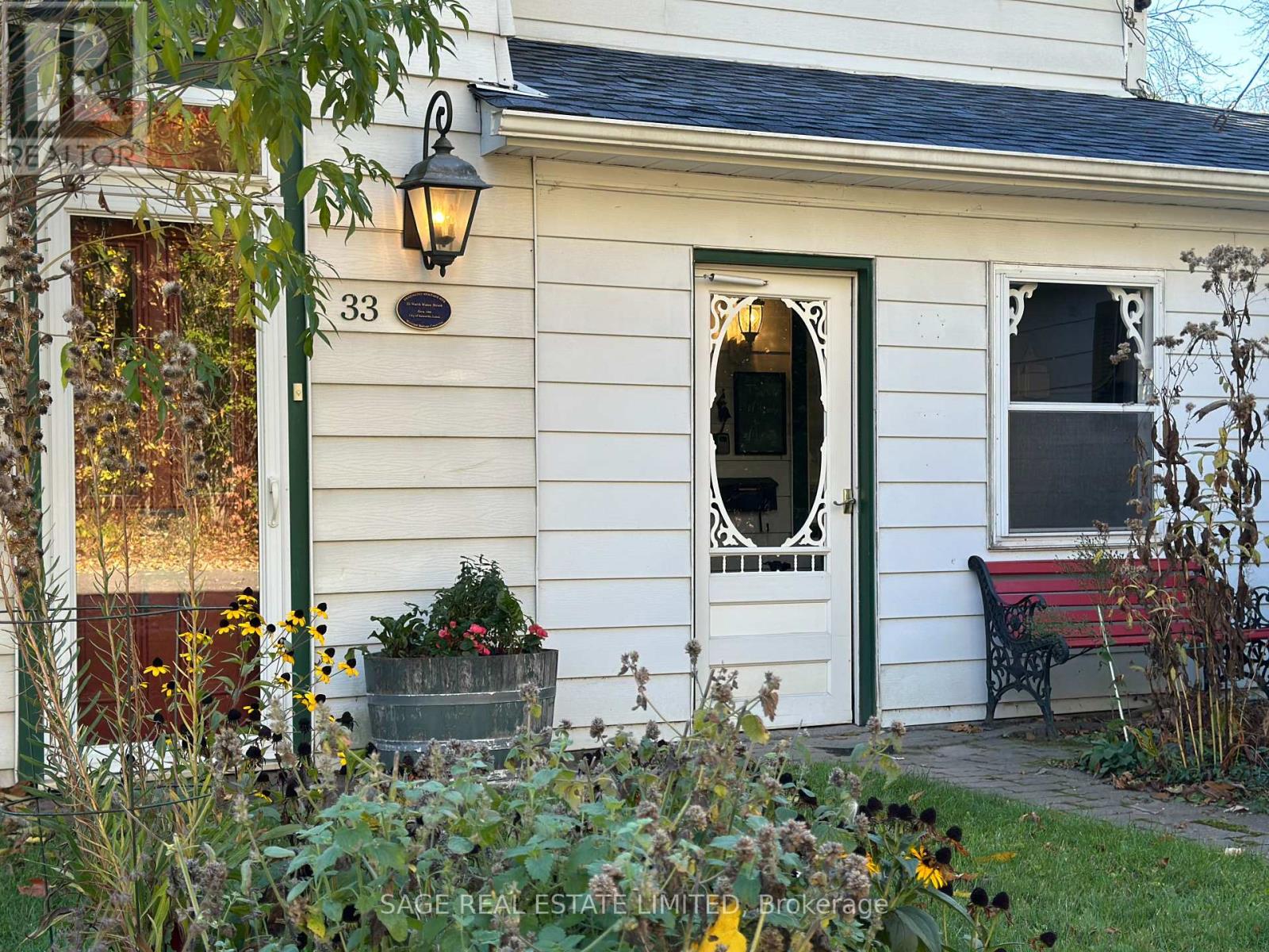 33 North Water Street, Kawartha Lakes, Ontario  K0M 1K0 - Photo 2 - X12479494