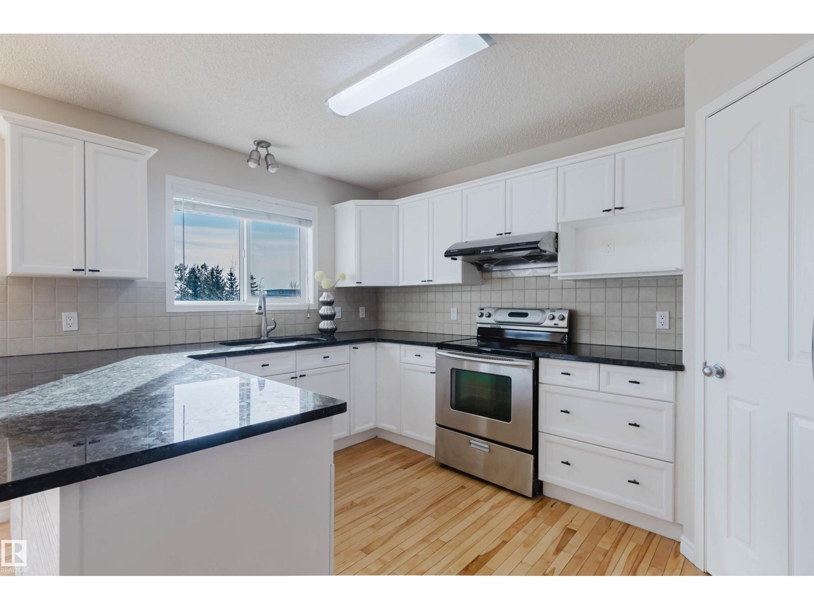 1135 112 St Sw, Edmonton, Alberta  T6W 1V1 - Photo 20 - E4479339