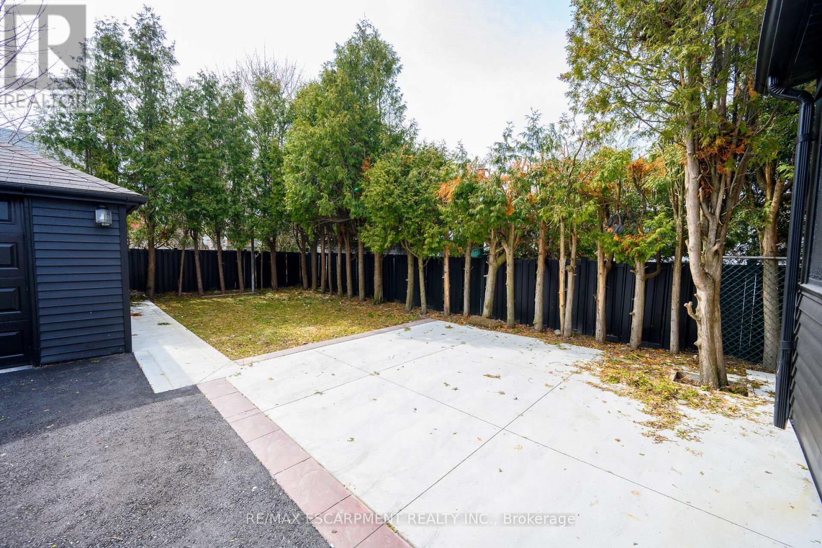 150 Brucedale Avenue E, Hamilton, Ontario  L9A 1N6 - Photo 47 - X12879932