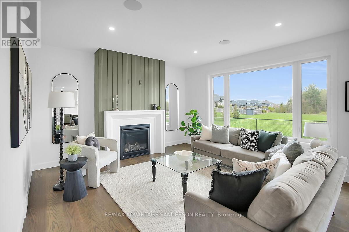 243 Songbird Lane, Middlesex Centre, Ontario  N0M 2A0 - Photo 13 - X12929638