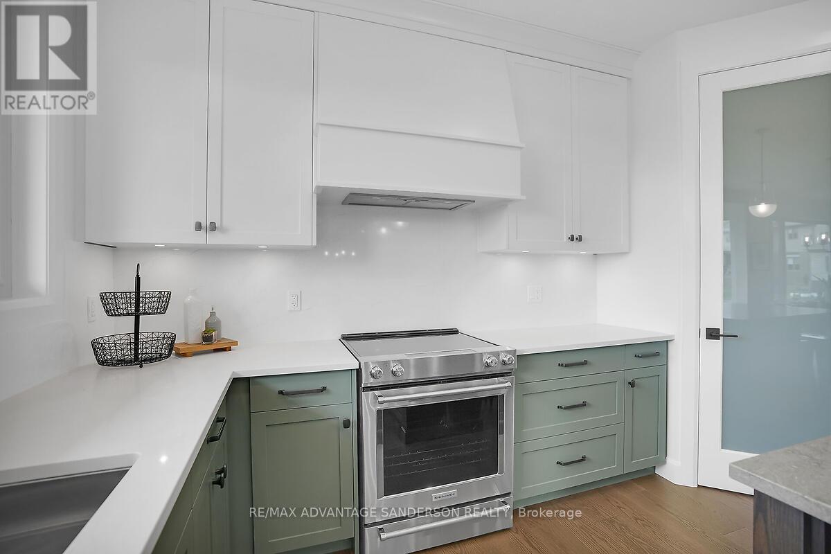 243 Songbird Lane, Middlesex Centre, Ontario  N0M 2A0 - Photo 24 - X12929638