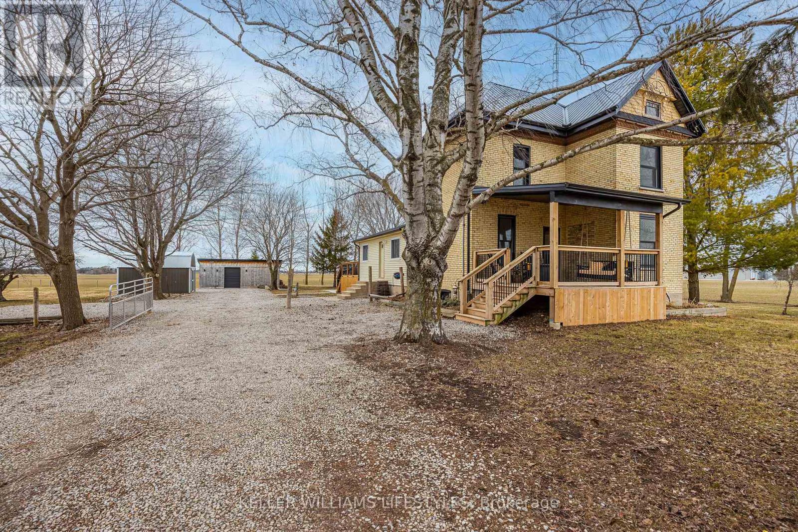 35643 Coursey Line, Lucan Biddulph, Ontario  N0M 2J0 - Photo 2 - X12929702