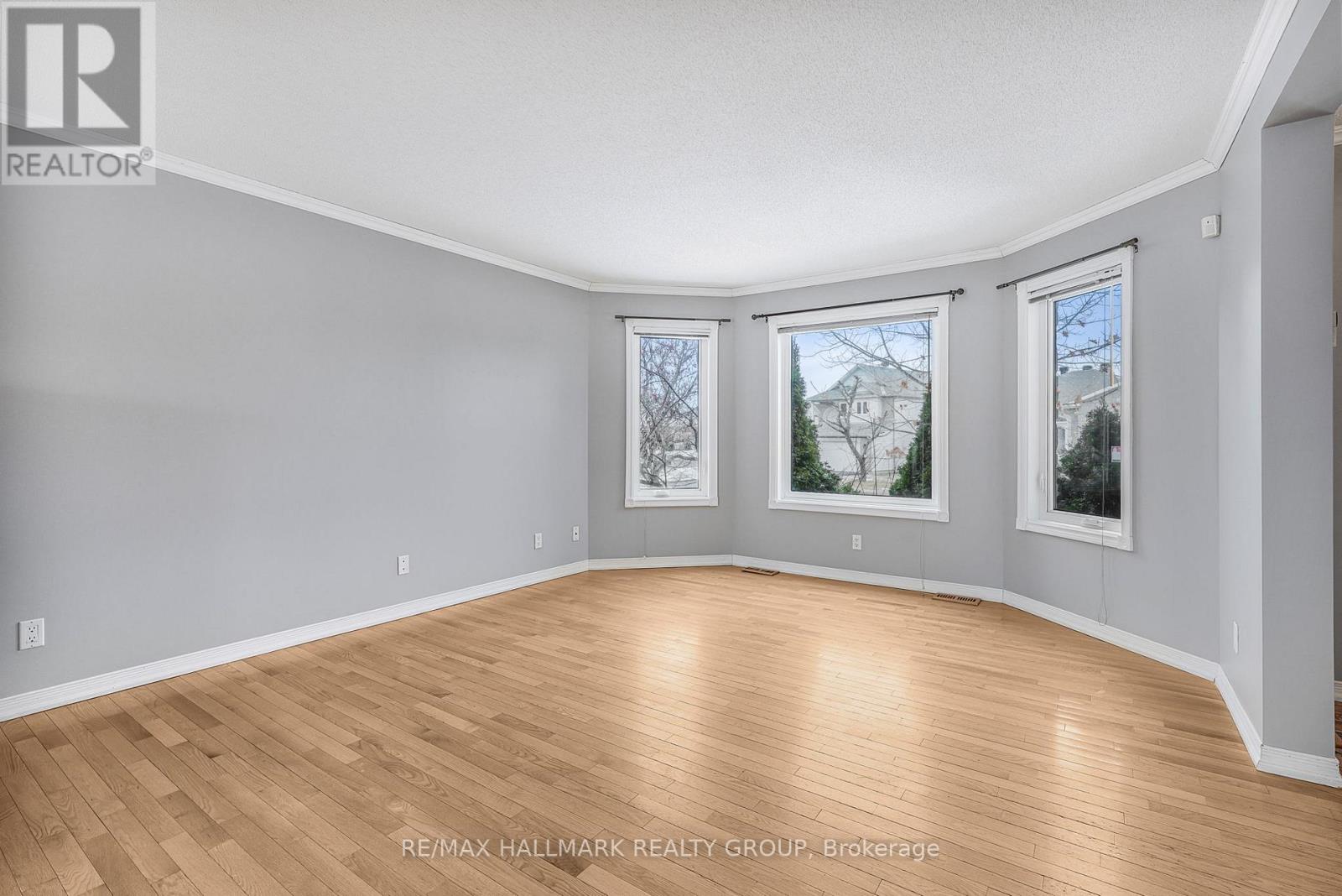 1802 Patricia Street, Clarence-Rockland, Ontario  K4K 1T4 - Photo 4 - X12929594