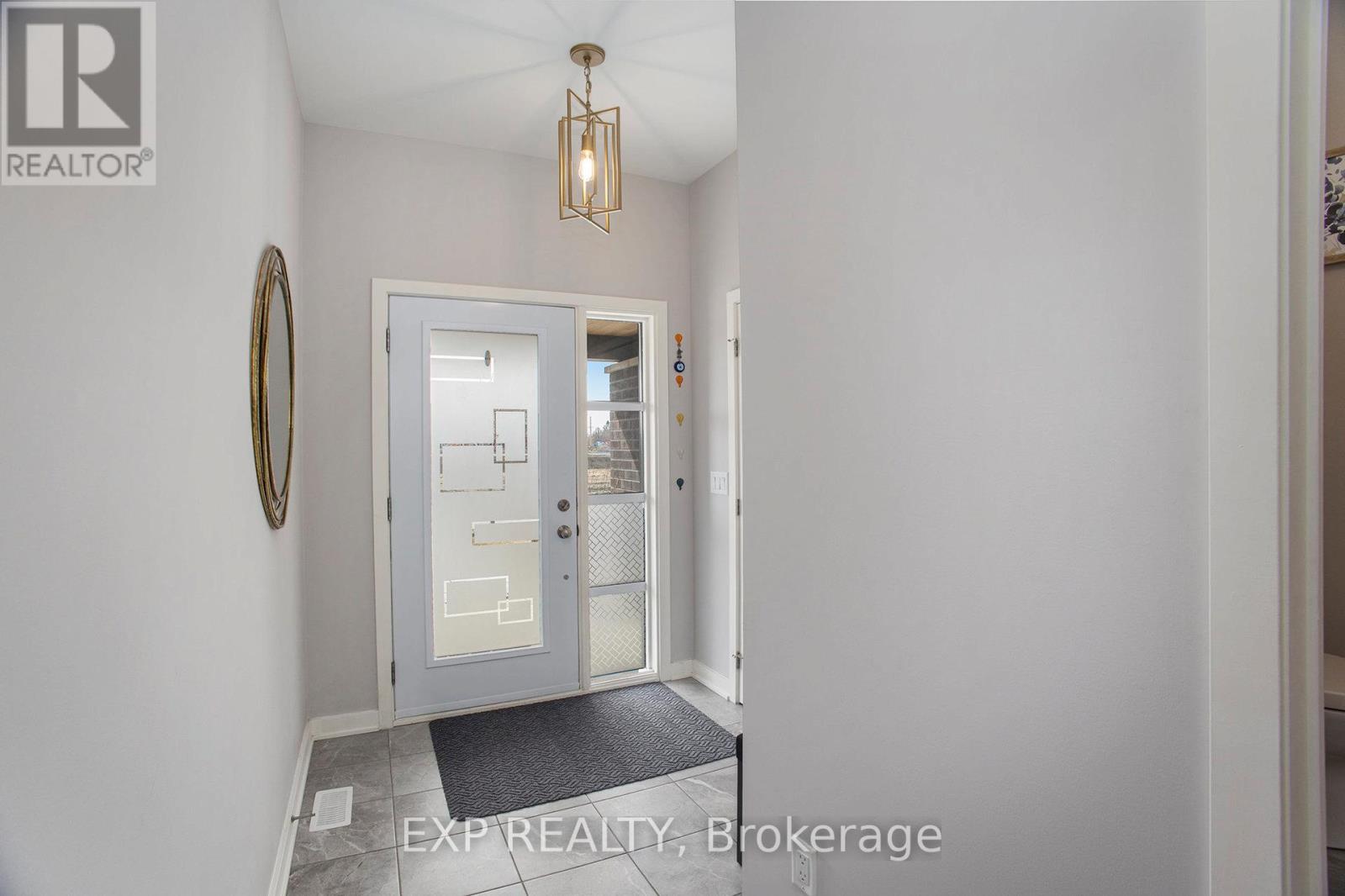 1022 Lunar Glow Crescent, Ottawa, Ontario  K4M 0J9 - Photo 4 - X12929710