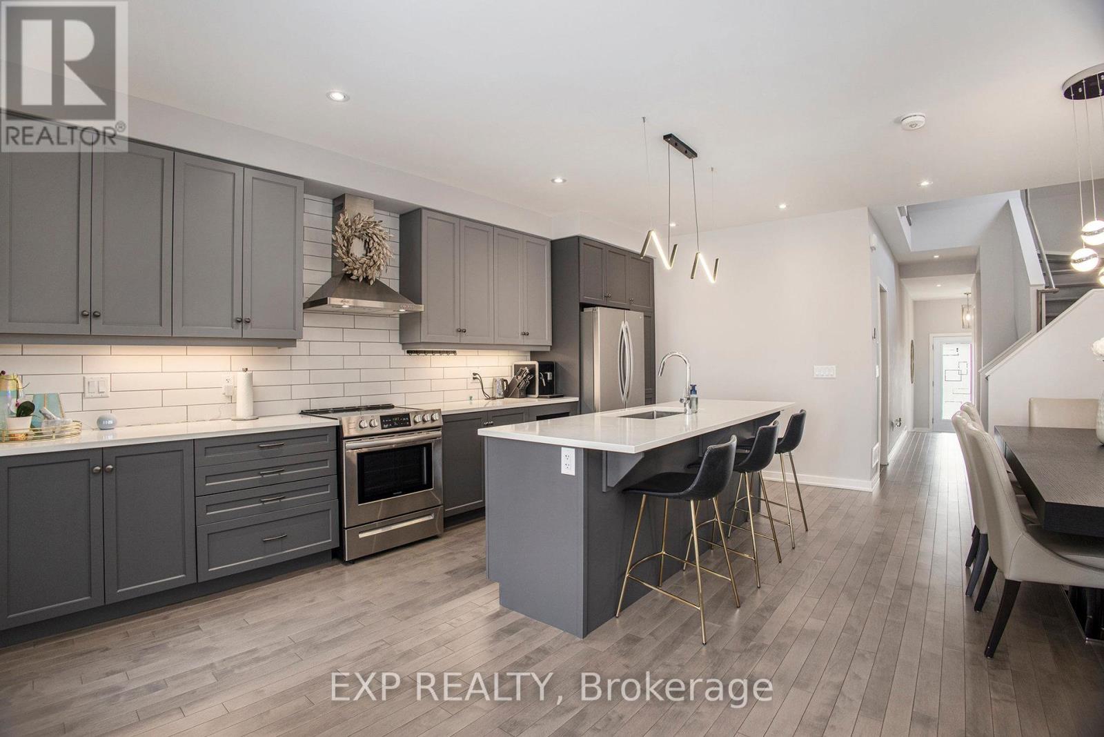 1022 Lunar Glow Crescent, Ottawa, Ontario  K4M 0J9 - Photo 8 - X12929710