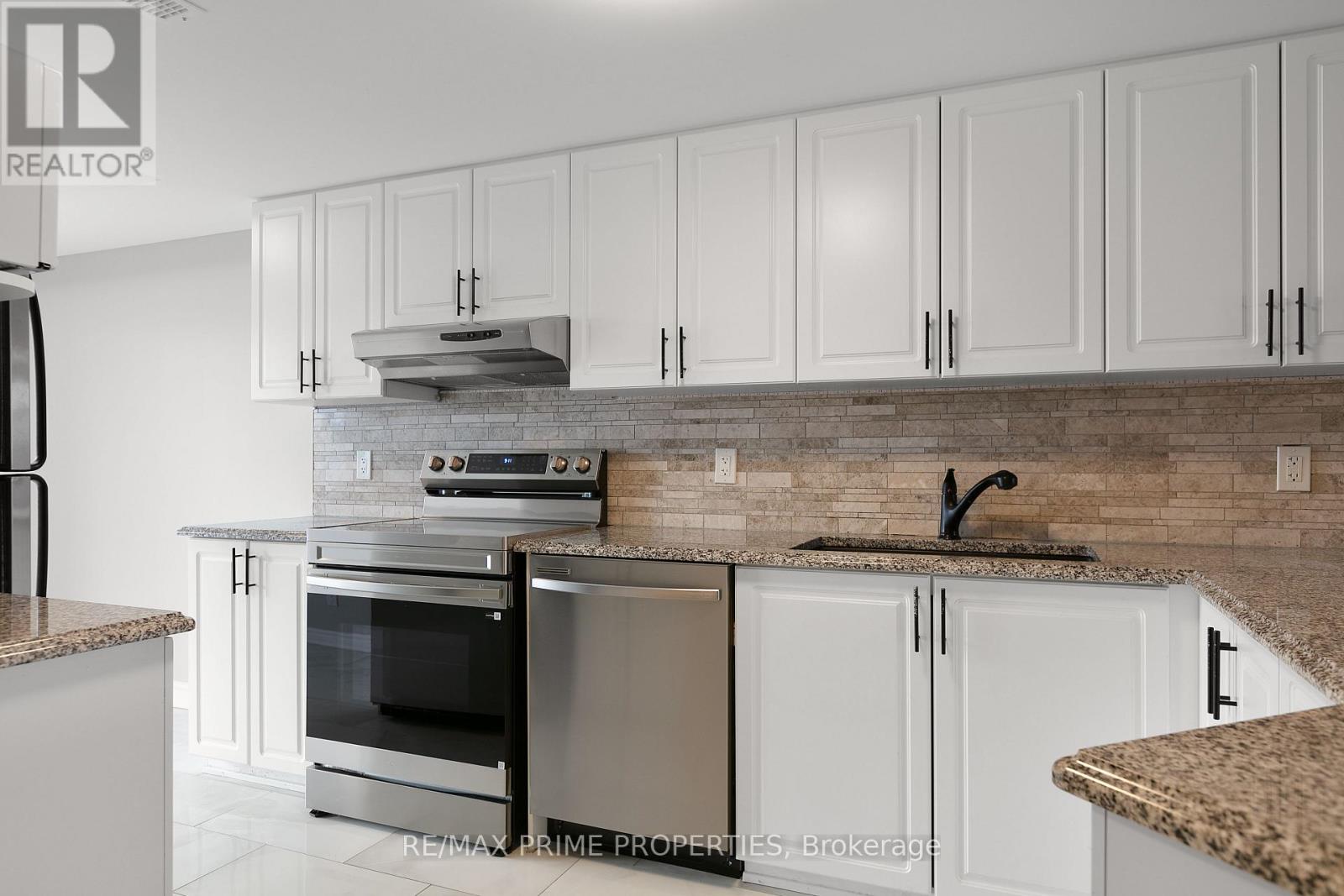 166 Bluestone Private, Ottawa, Ontario  K4A 0X7 - Photo 14 - X12929740