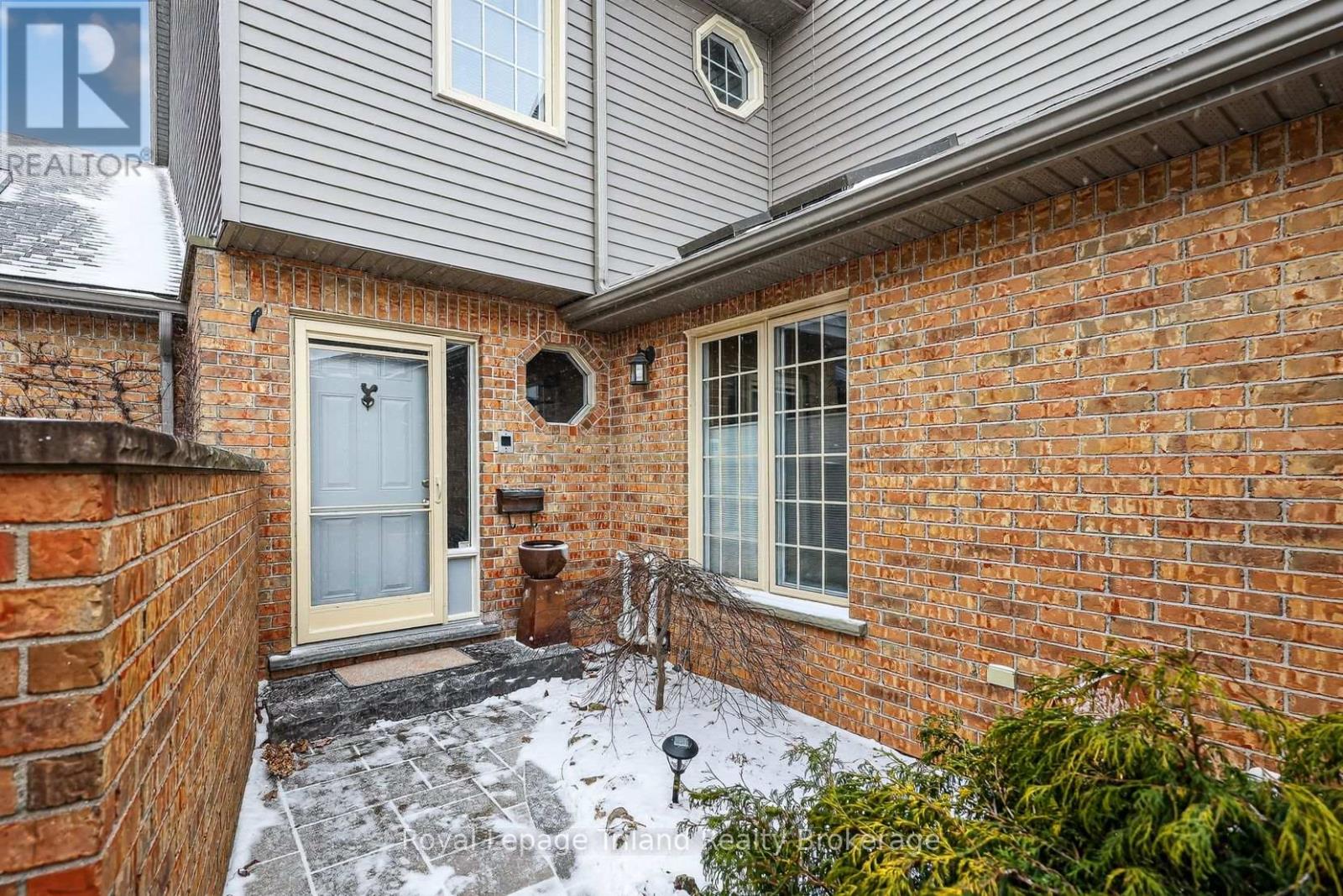 12 - 637 Lansdowne Avenue, Woodstock, Ontario N4T 1K2 - Photo 5 - X12929840