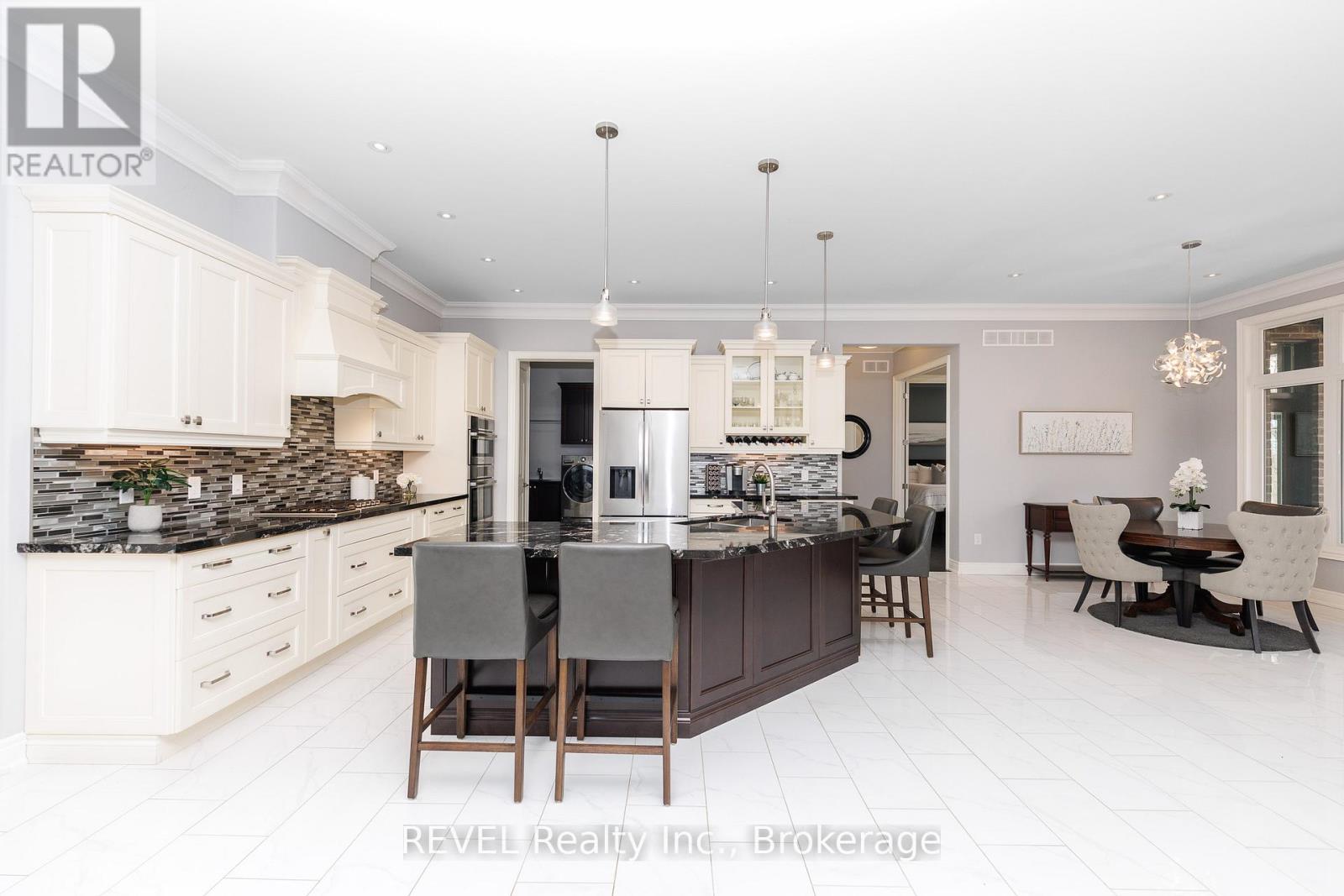 9421 Madison Crescent, Niagara Falls, Ontario  L2H 0M3 - Photo 12 - X12929614