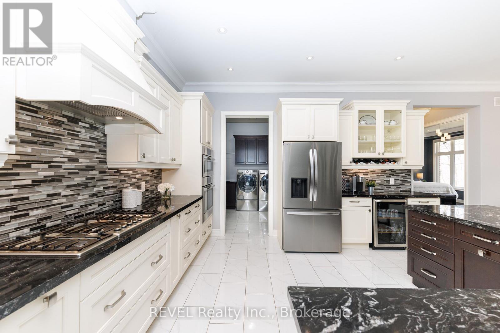 9421 Madison Crescent, Niagara Falls, Ontario  L2H 0M3 - Photo 16 - X12929614