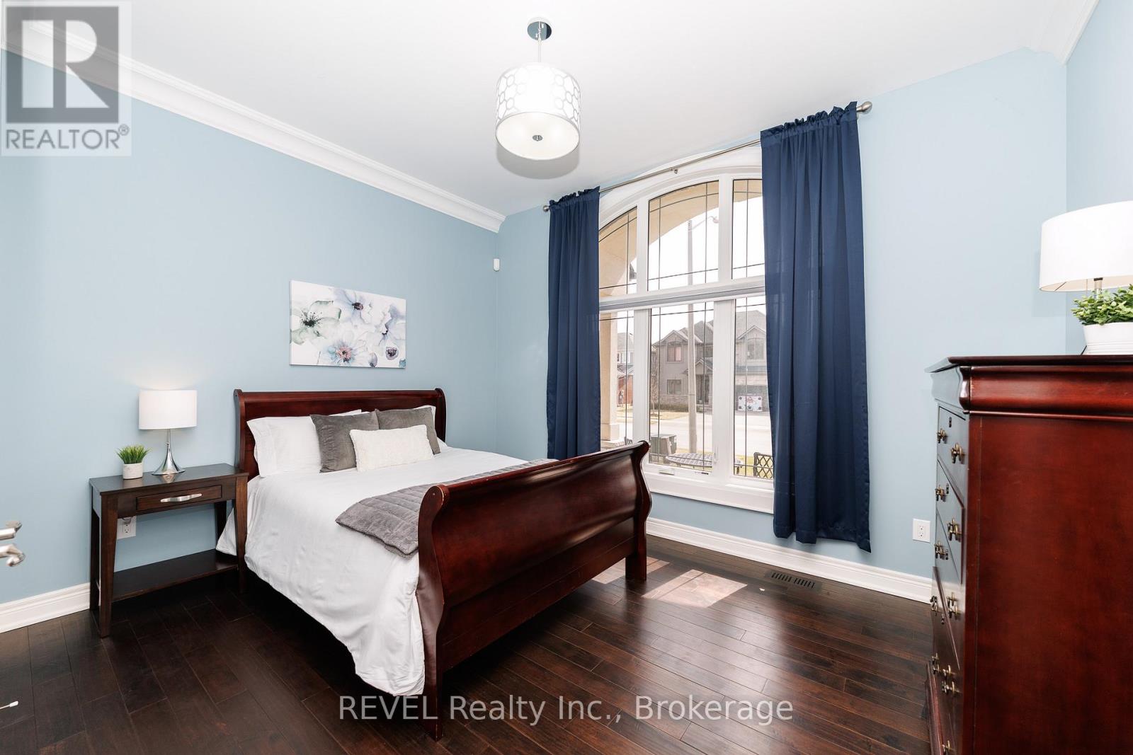 9421 Madison Crescent, Niagara Falls, Ontario  L2H 0M3 - Photo 32 - X12929614