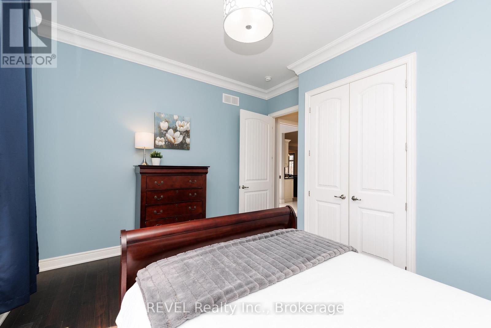 9421 Madison Crescent, Niagara Falls, Ontario  L2H 0M3 - Photo 33 - X12929614