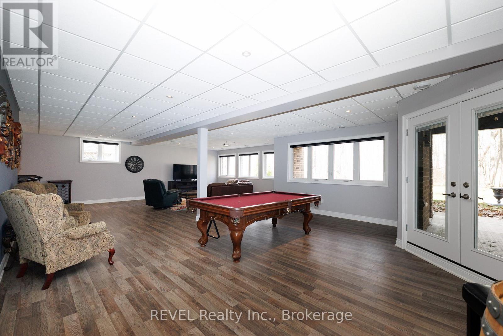 9421 Madison Crescent, Niagara Falls, Ontario  L2H 0M3 - Photo 36 - X12929614