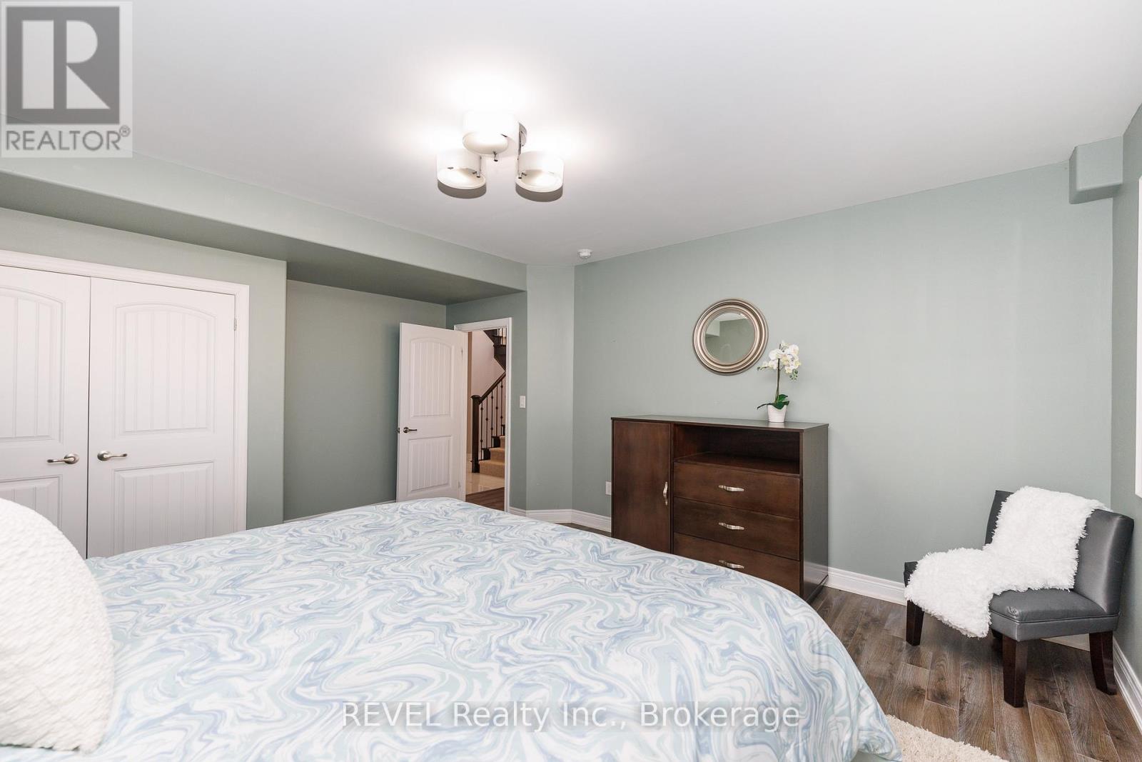 9421 Madison Crescent, Niagara Falls, Ontario  L2H 0M3 - Photo 43 - X12929614