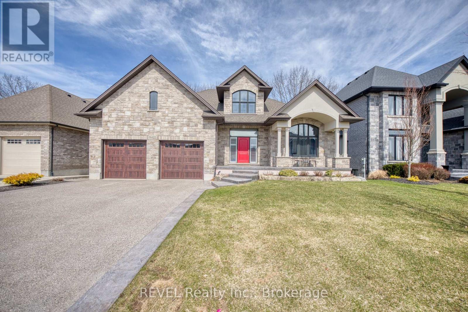 9421 Madison Crescent, Niagara Falls, Ontario  L2H 0M3 - Photo 5 - X12929614