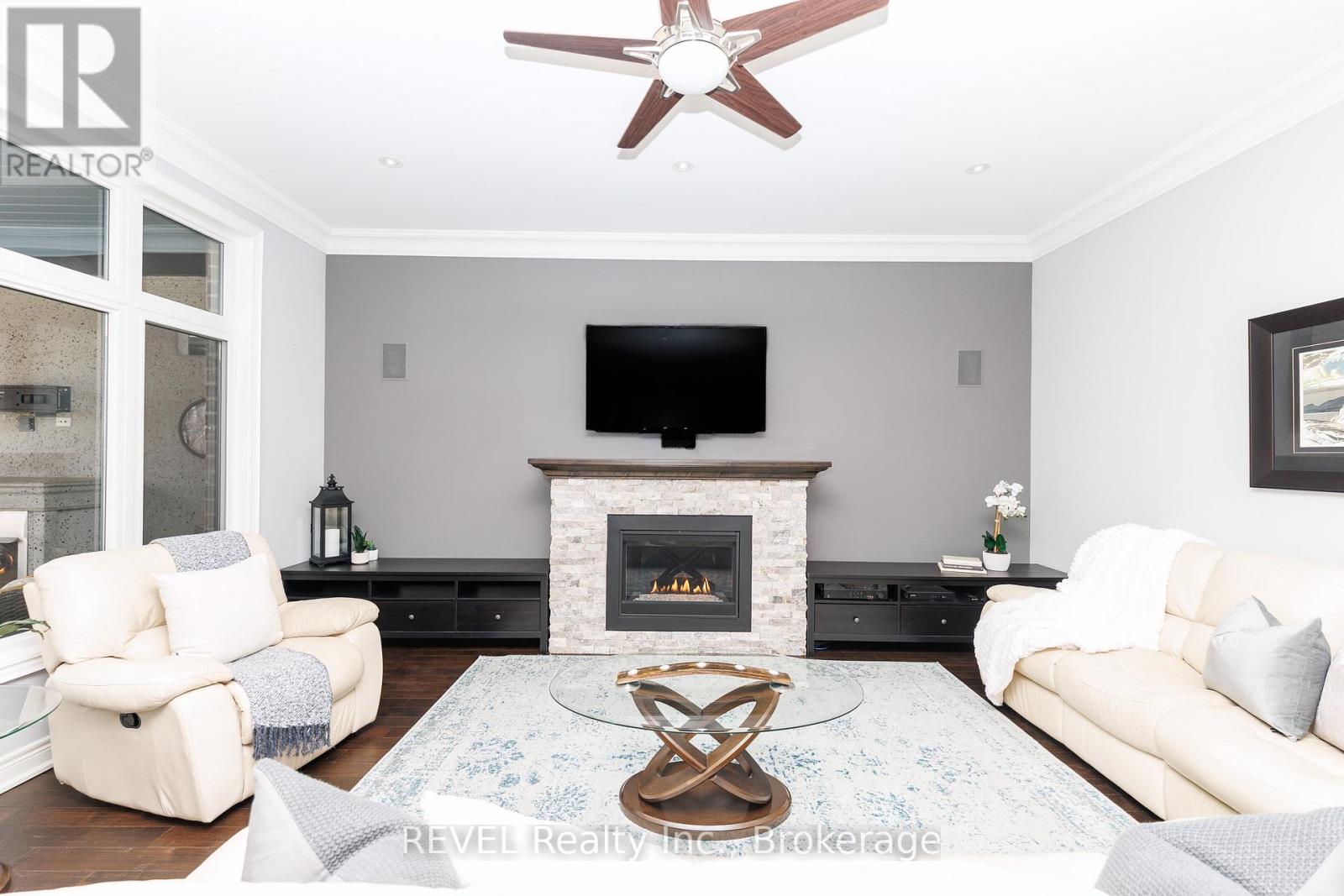 9421 Madison Crescent, Niagara Falls, Ontario  L2H 0M3 - Photo 9 - X12929614