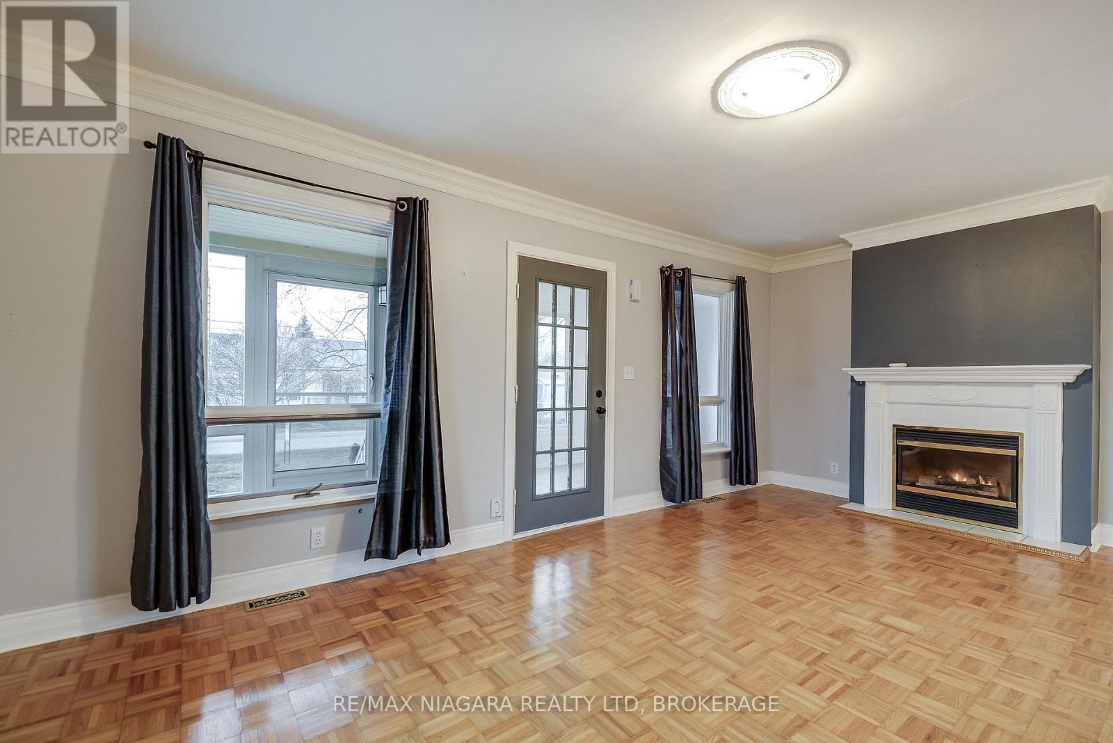 71 Joseph Street, Fort Erie, Ontario  L2A 5J6 - Photo 12 - X12929784