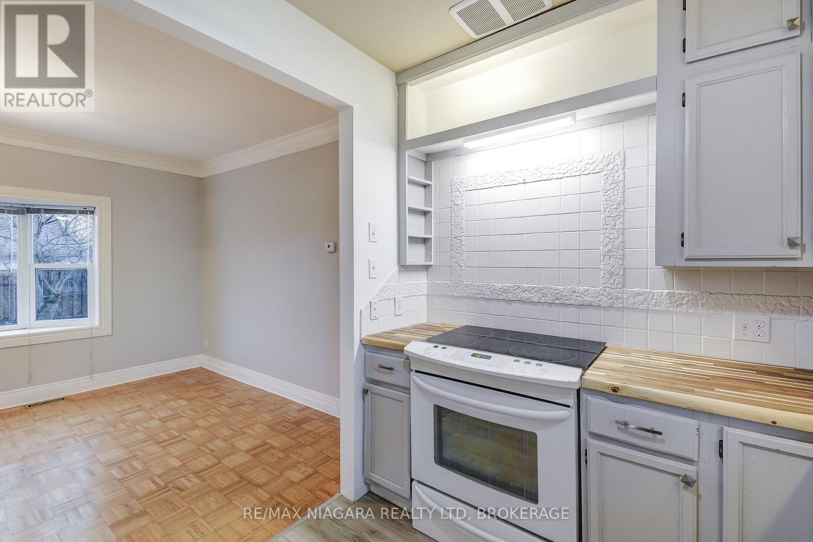 71 Joseph Street, Fort Erie, Ontario  L2A 5J6 - Photo 24 - X12929784