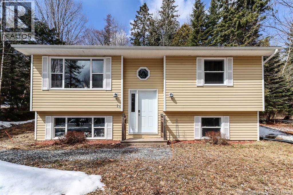 19 Leeswood Drive, Quispamsis, New Brunswick  E2G 1N1 - Photo 1 - NB135955