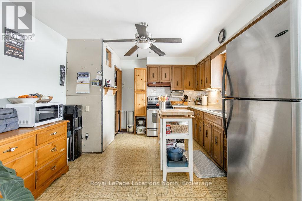 43 Sunnyside Lane, Wasaga Beach, Ontario  L9Z 2M5 - Photo 6 - S12929698