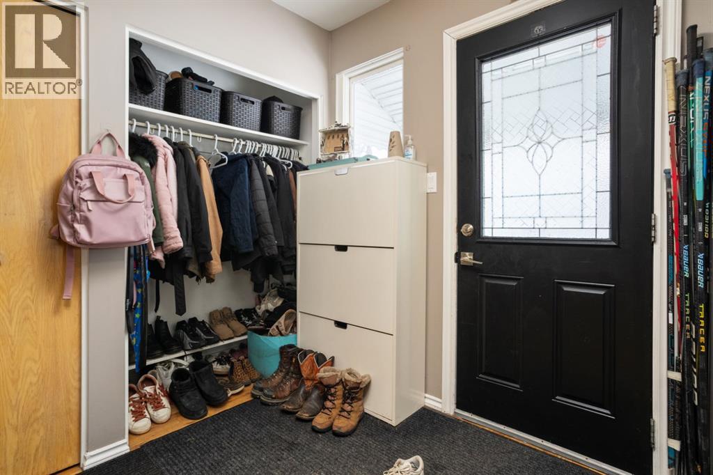 5402 52 Street, Bashaw, Alberta  T0B 0H0 - Photo 2 - A2291474