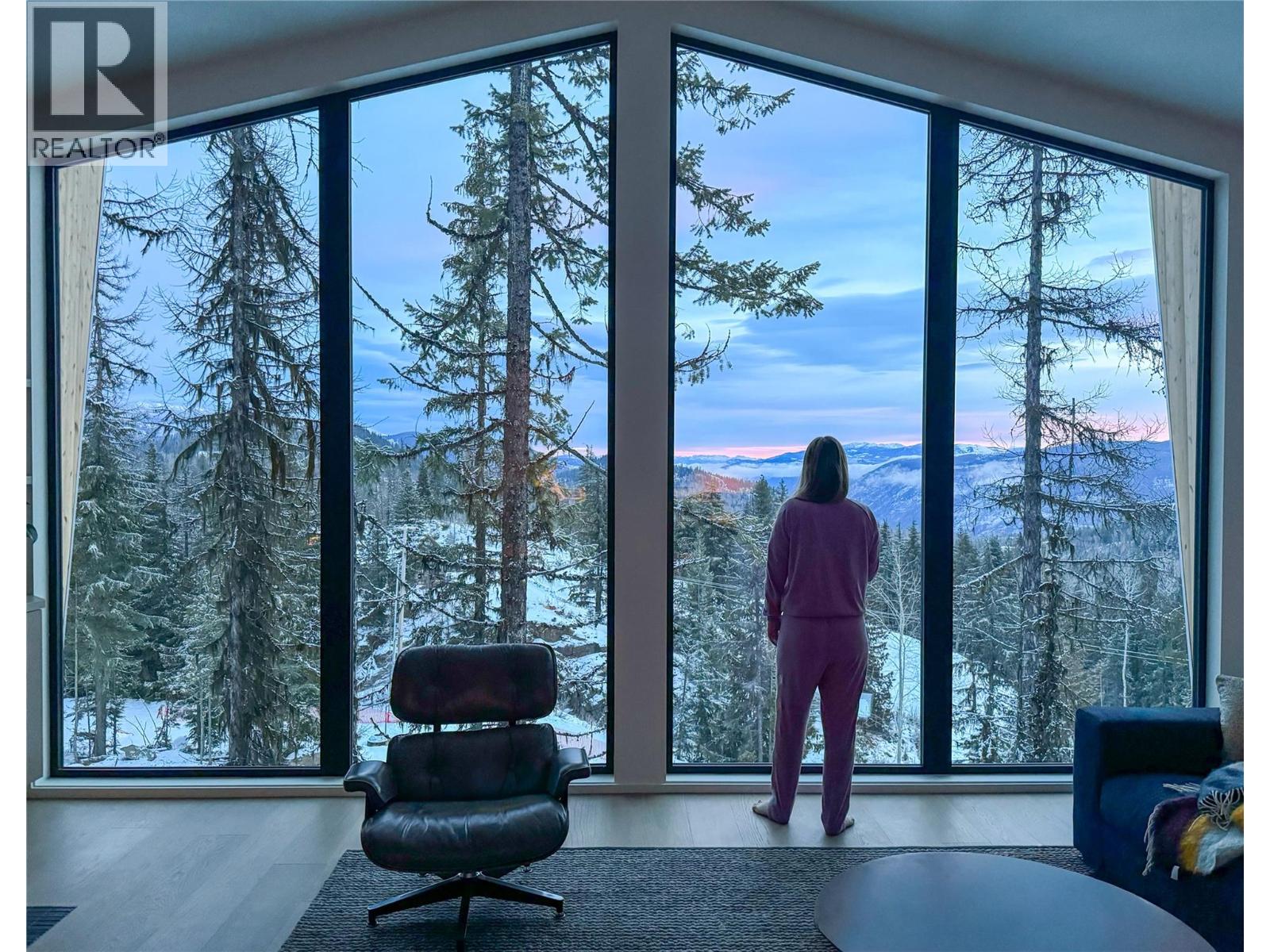 322 Larch Terrace, Rossland, British Columbia