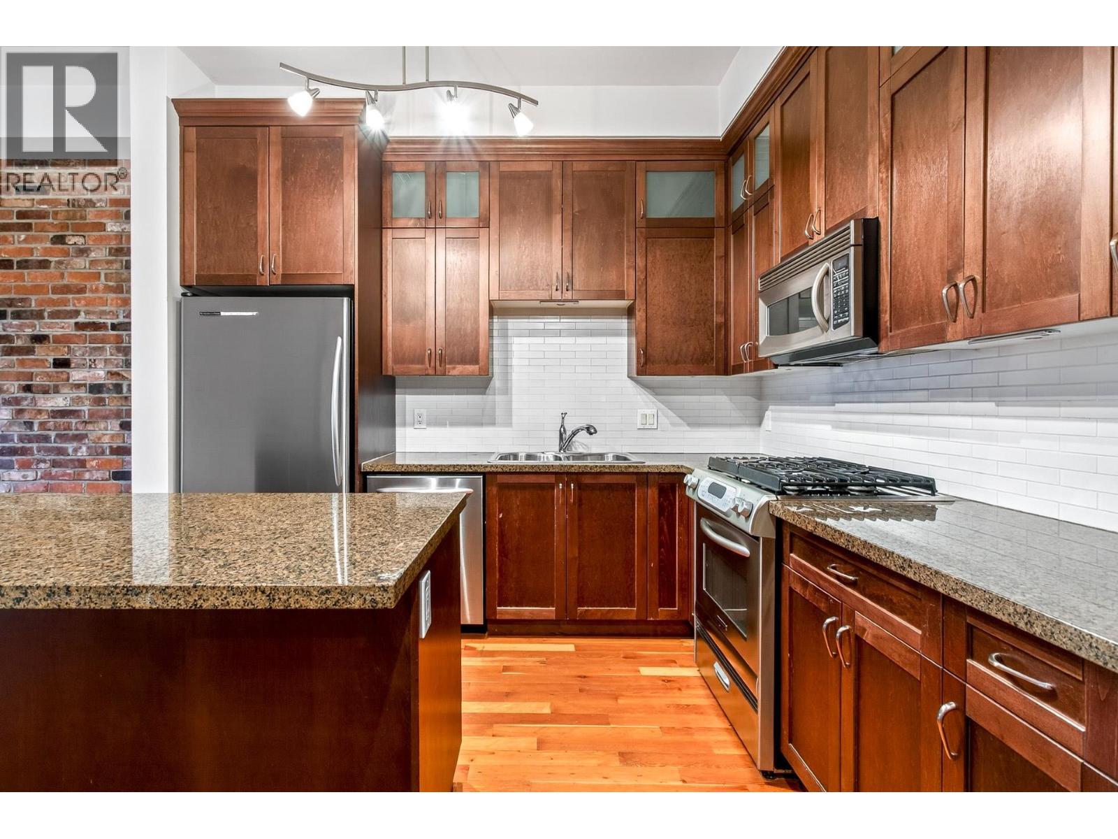 111 250 Salter Street, New Westminster, British Columbia  V3M 0B7 - Photo 7 - R3103739