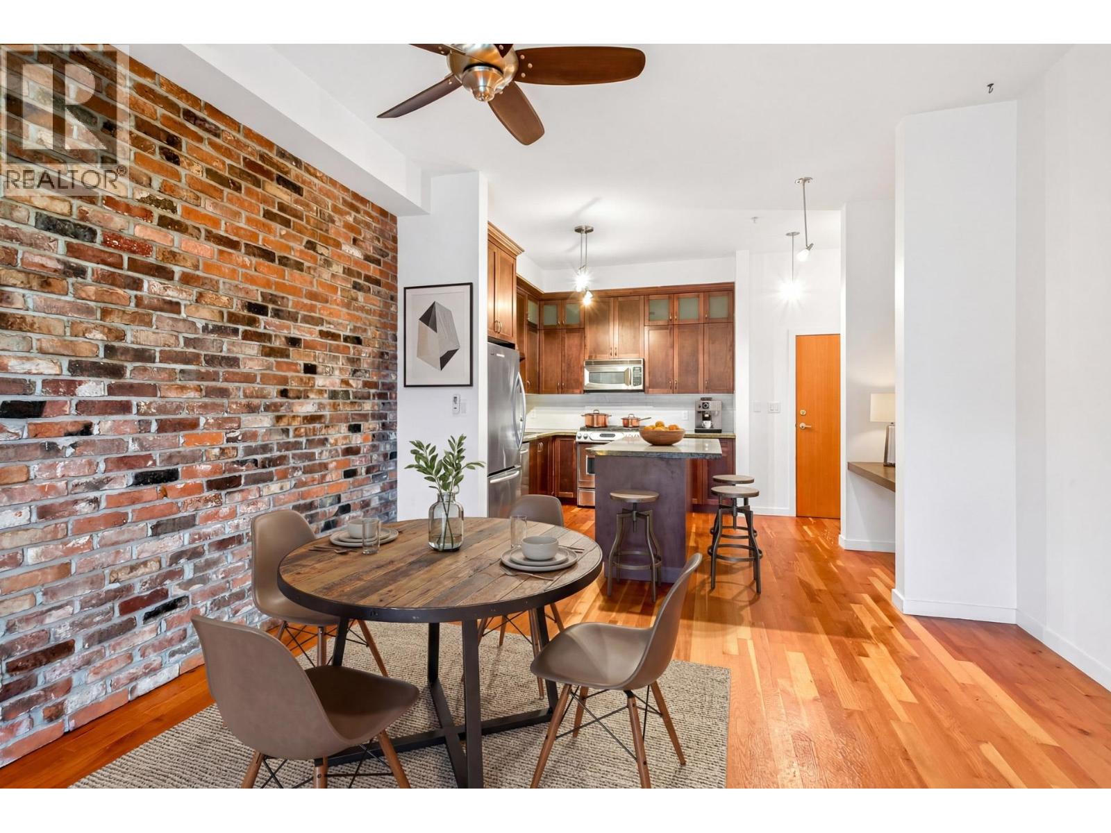 111 250 Salter Street, New Westminster, British Columbia  V3M 0B7 - Photo 3 - R3103739